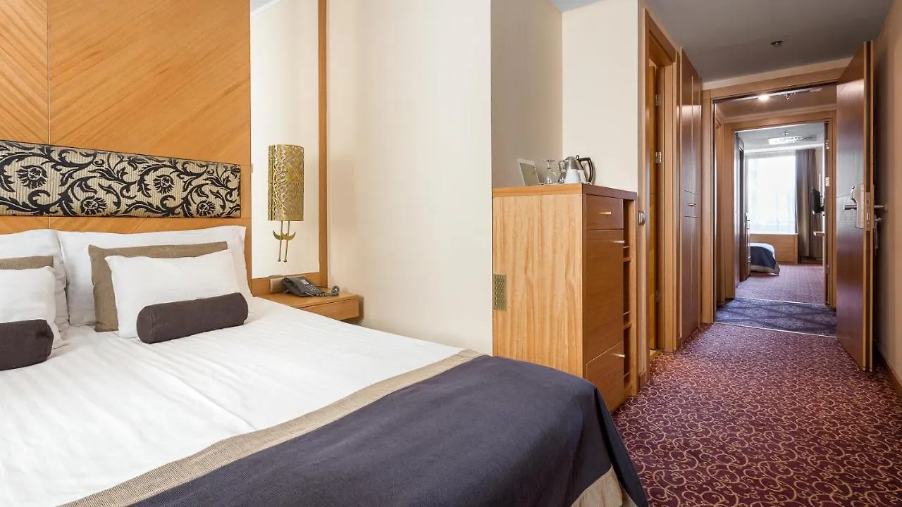 Marmara Hotel Budapest 4*,  Hongrie