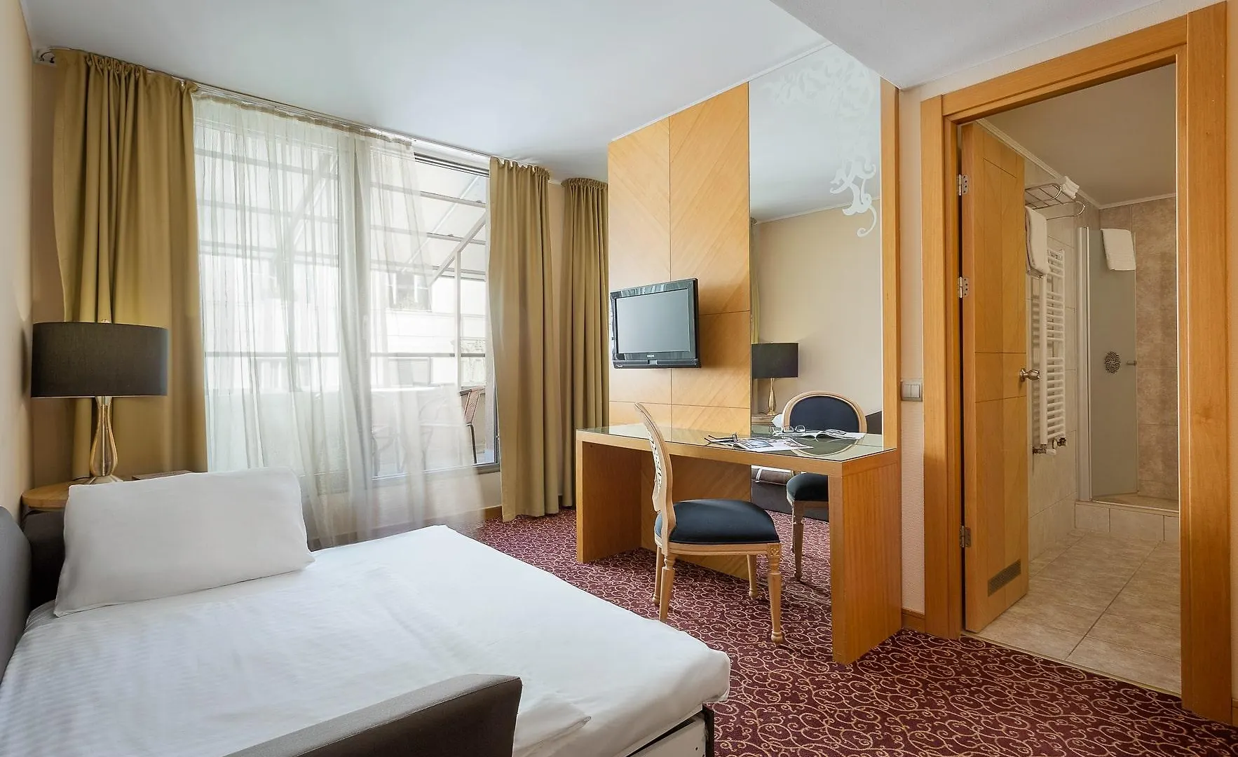 Marmara Hotel Budapest 4*,  Hungary