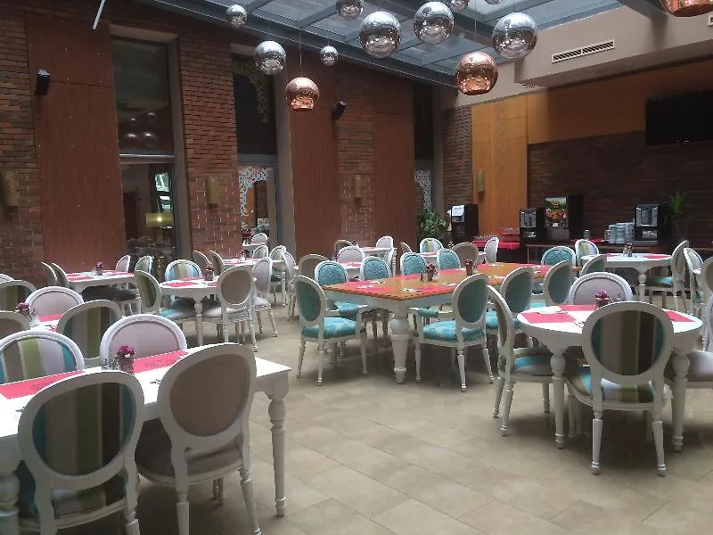 Marmara Hotel Budapest 4*,