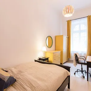 Bpr Oktogon Center Budapest